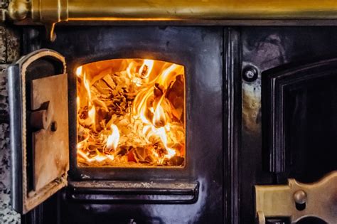 10 states plan to sue EPA over standards for residential wood-burning stoves